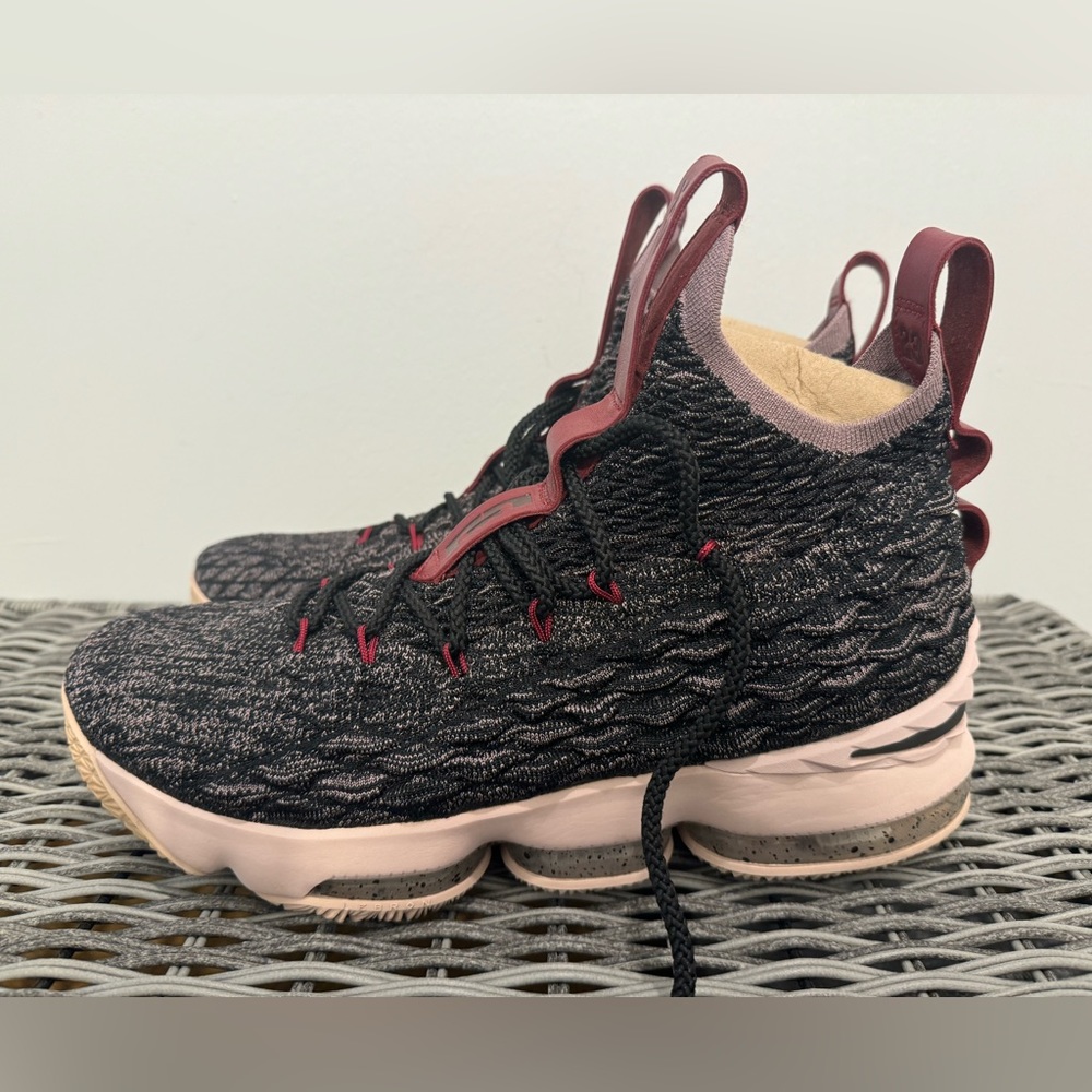 Men’s - Nike Lebron 15 Pride of Ohio - Size 10